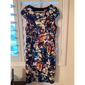 Betsey Johnson capped sleeve dress